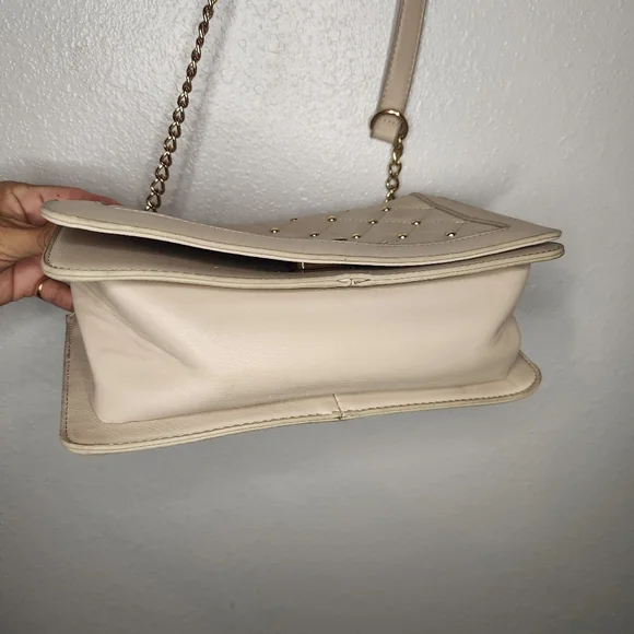 Cream Badgley Mischka Purse - Picture 3 of 11